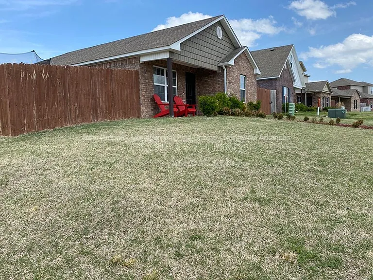 4408 SW Gallatine Ave — Photo 5