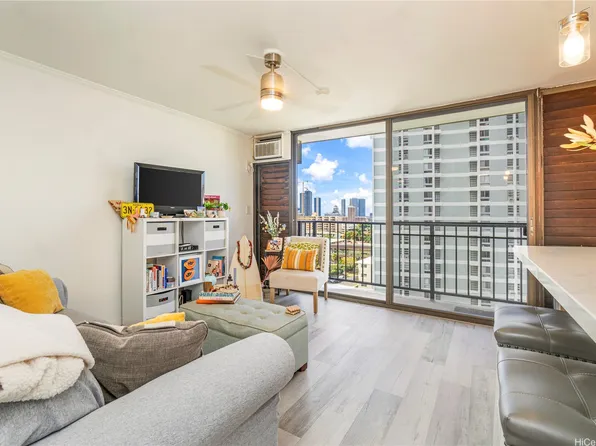 1630 Liholiho St APT 705, Honolulu, HI 96822
