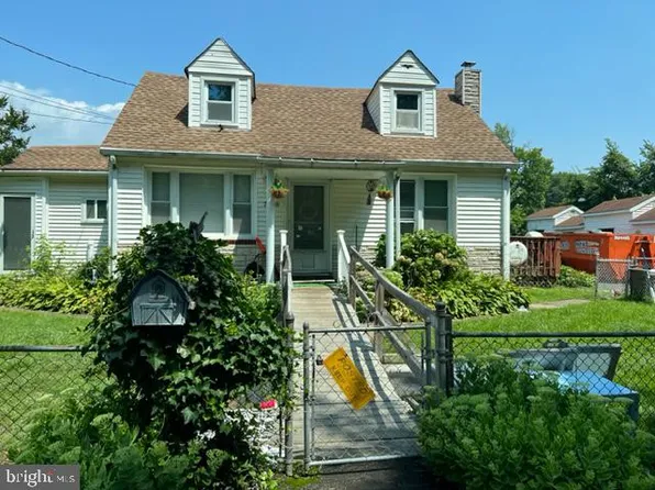 7408 Hammond Rd, Baltimore, MD 21219