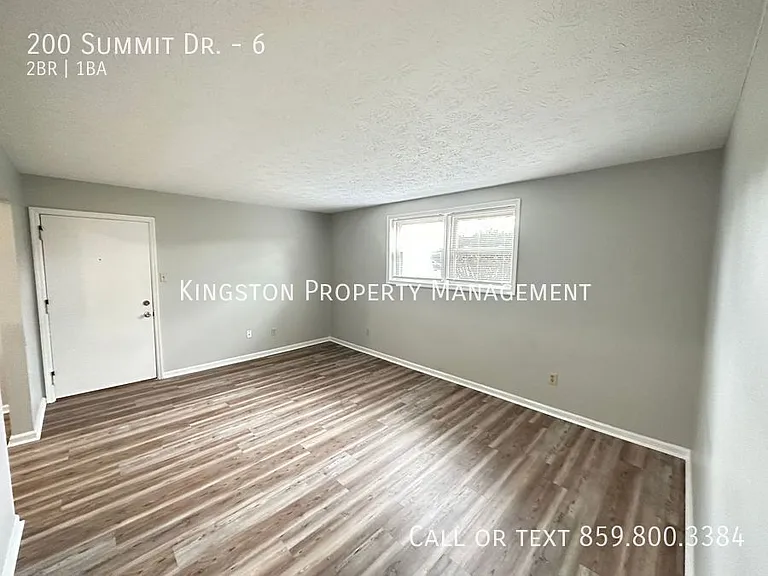 200 Summit Dr #6 — Photo 2