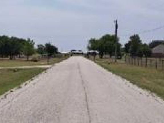 Exterior Neighborhood (street photo)