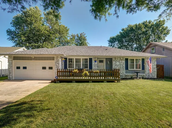 1017 E Rosebrier Street, Springfield, MO 65807
