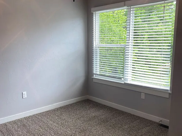 40 Q St NW #705 — Photo 5