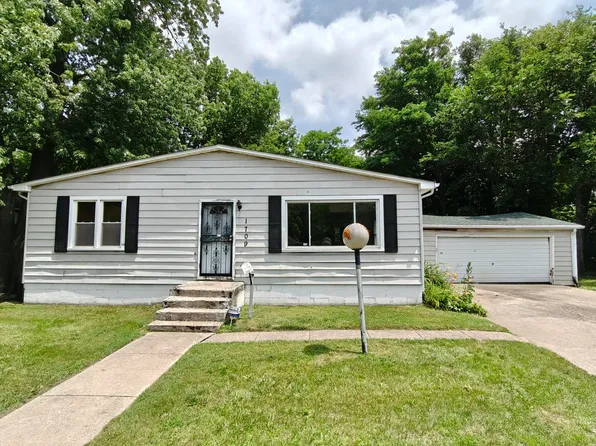 1709 Roosevelt St, Gary, IN 46404