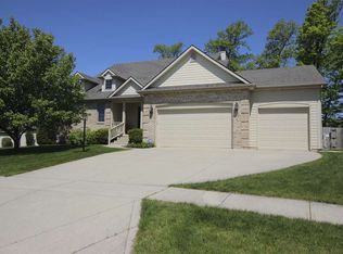 8116 Acorn Hill Cv, Fort Wayne, IN 46804