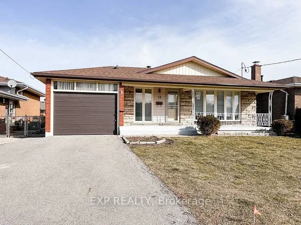 15 Calvert Ave, Hamilton, ON L8G 2K5