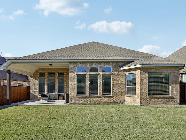 1656 Pegasus Dr — Photo 40