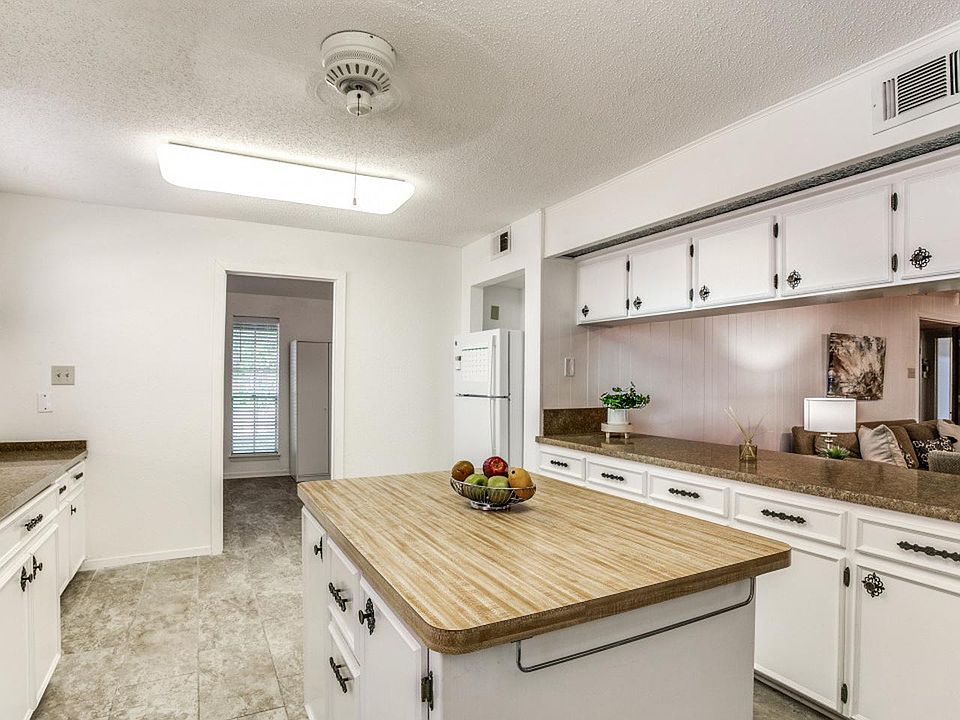 1st image of 108 Mill Creek Dr #18106262
