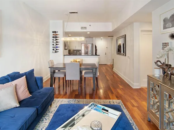 800 Jackson Street image 5 of 14