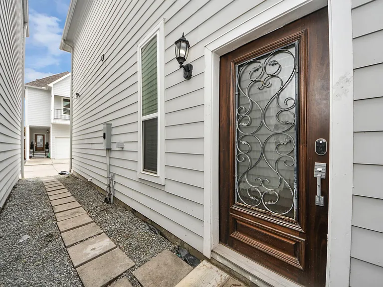 1805 Napa Creek Ln — Photo 7