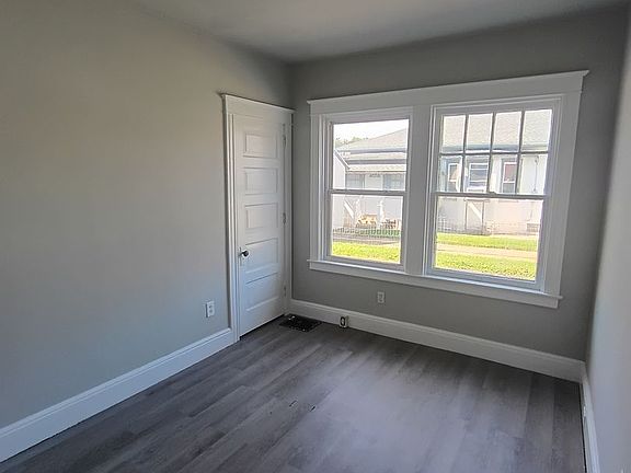 5th image of 24 N Diamond St