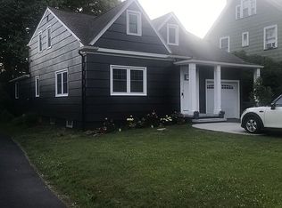 193 Deerfield Dr, Rochester, NY 14609