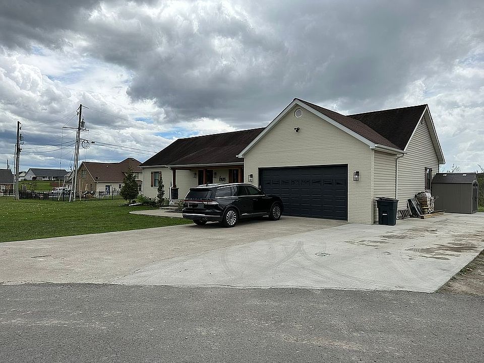 680 Phoenix Place Blvd, Hazard, KY 41701 Zillow