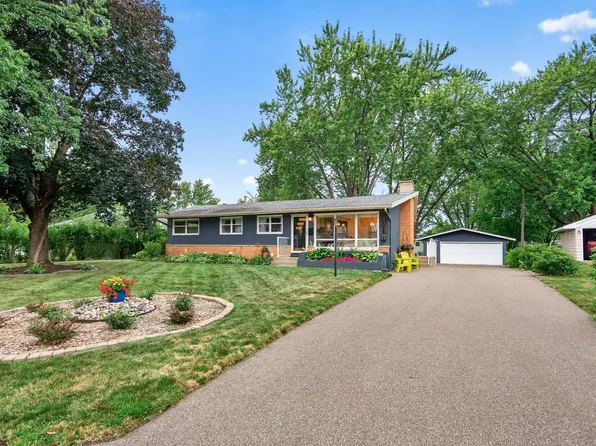 5221 Quebec Ave N, New Hope, MN 55428