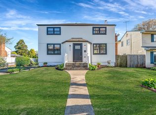 2546 Natta Blvd, Bellmore, NY 11710