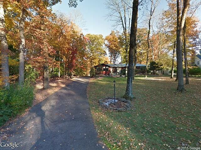 1st image of 19 Mayer Dr