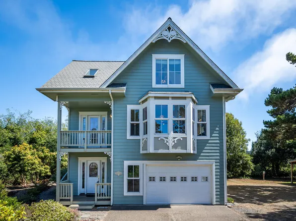 2410 NW Pacific St, Newport, OR 97365