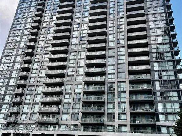 349 Rathburn Rd W, Mississauga, ON