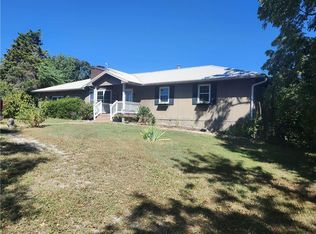 36405 Hedge Ln, Paola, KS 66071