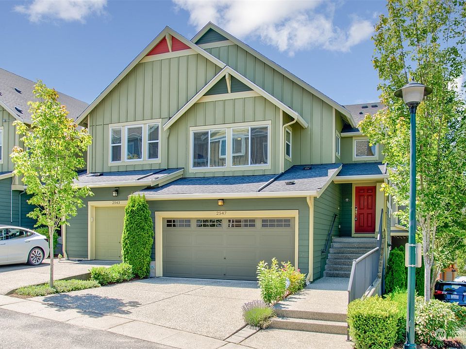 1st image of 2547 Mulberry Walk NE