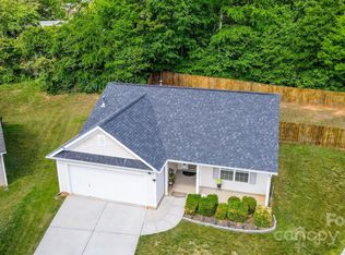 6808 Squirrels Foot Ct, Charlotte, NC 28217