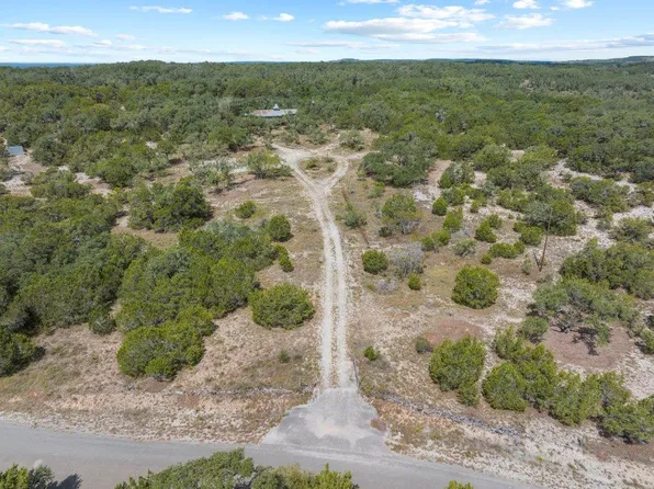 700 Rolling Hills Dr, Wimberley, TX 78676