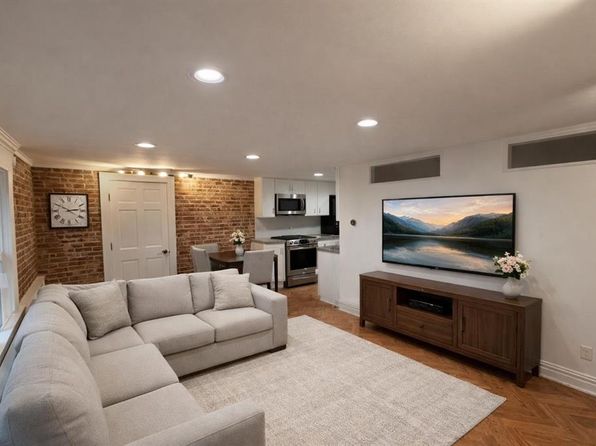 103 9th St APT 1