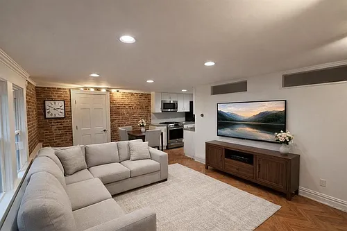 103 9th St #1 Photo 1