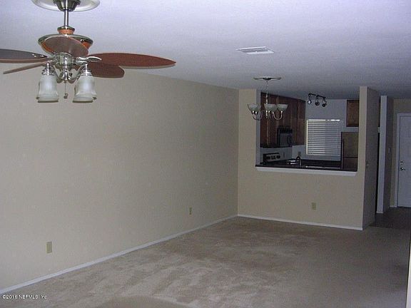 5th image of 11 Arbor Club Dr Unit 211