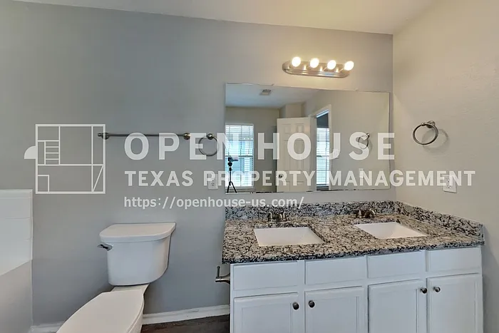 21210 Bridgemeadows Ln — Photo 11