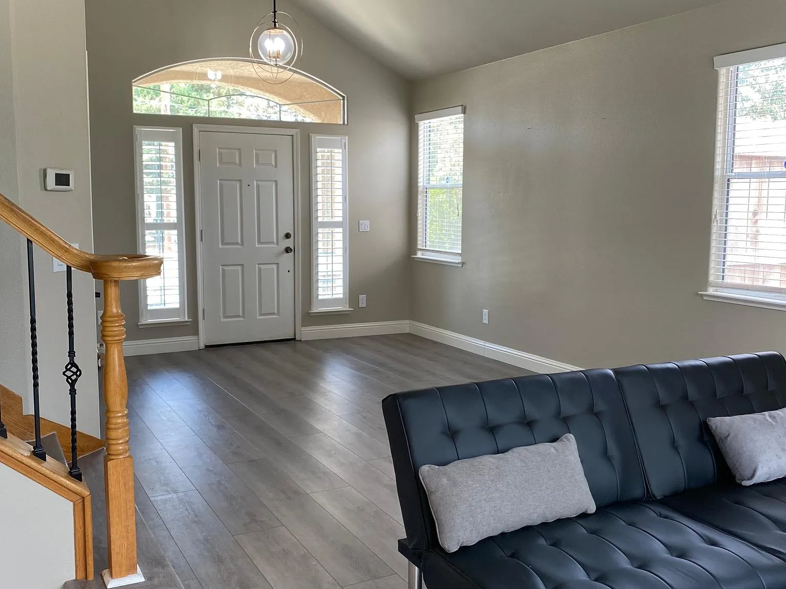 4 bed, 2.5 bath, 1940 sqft, $3,100 — Photo 4