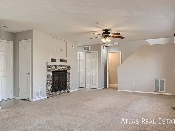 3rd image of 4526 Crow Creek Dr
