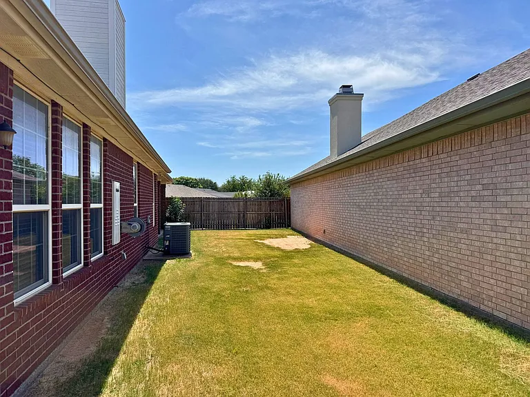 3 Johnny Ct — Photo 37