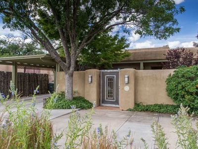 207 E Coronado Rd, Santa Fe, NM, 87505