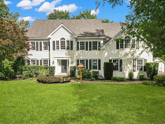 2nd image of 27 Morningside Dr