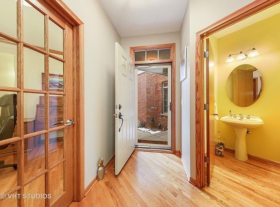 4th image of 1151 Lisle Pl