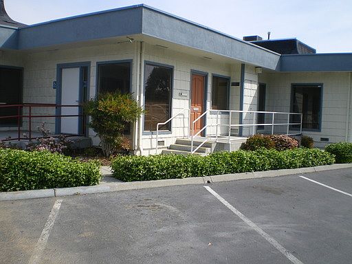 3rd image of 827 Blossom Hill Rd Ste E6