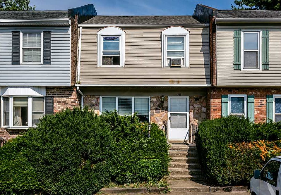 2nd image of 1383 Northampton Ct
