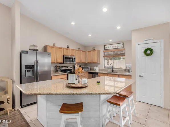 16187 N BASL Lane, Surprise, AZ 85374