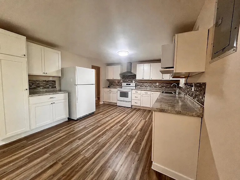 4787 Fishburg Rd — Photo 10
