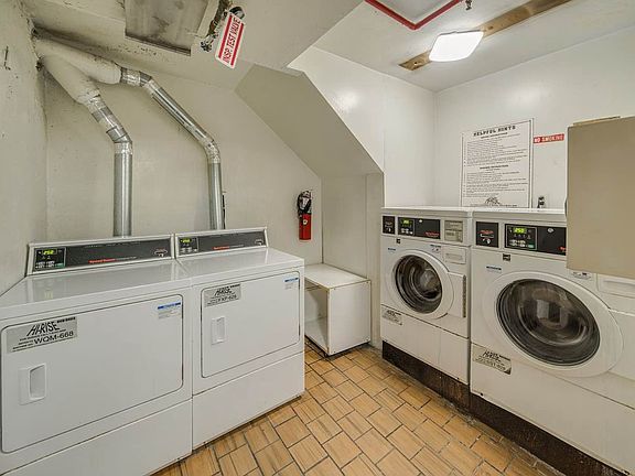5th image of 309 W 30th St APT 2D