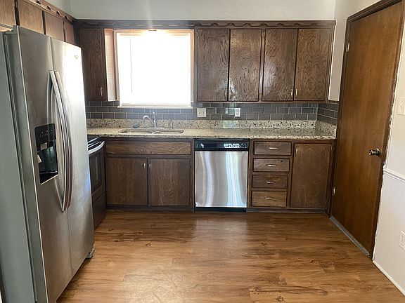 4th image of 1309 Abbey Dr