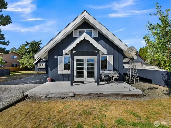 5452 Tsawwassen Loop, Blaine, WA 98230