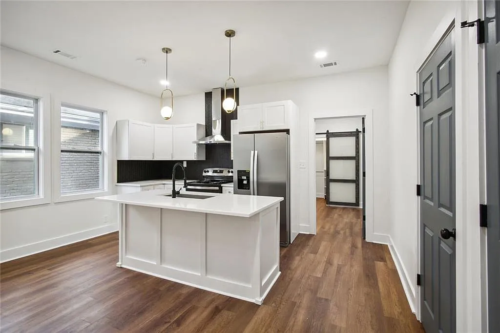 1 bed, 1.5 bath, 950 sqft, $2,560 — Photo 4