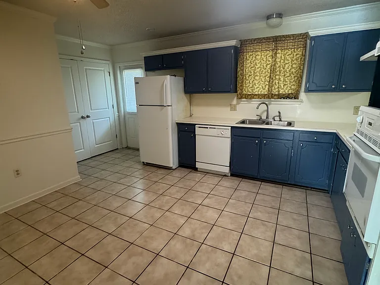 13543 Honey Dr — Photo 3