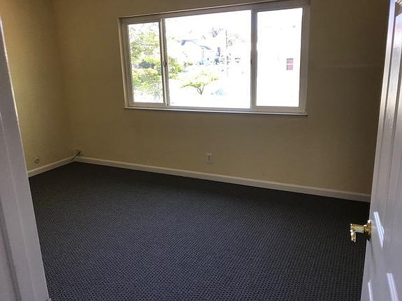 Upstairs Front Bedroom