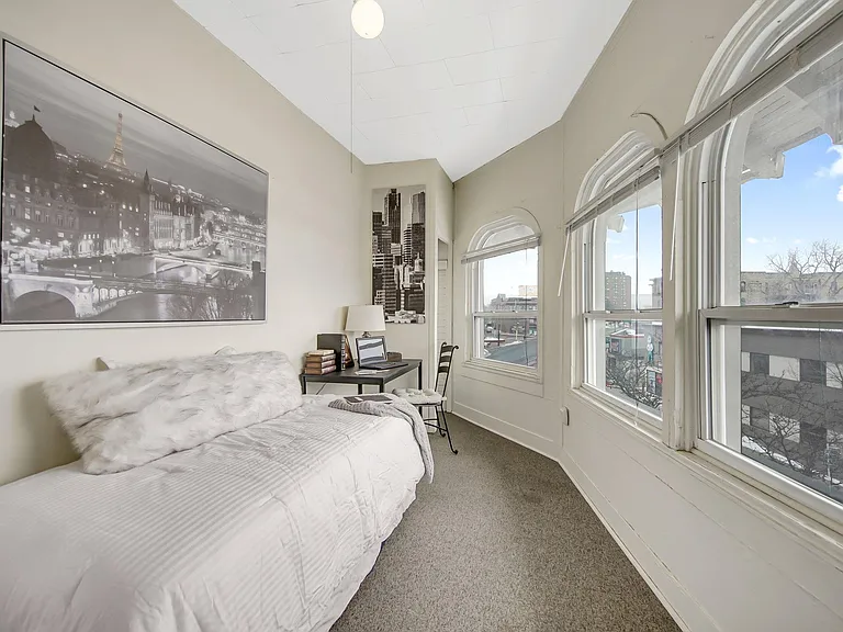 2107 Hennepin Ave #11 — Photo 12