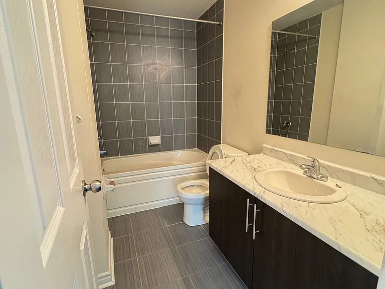 1 Eaton Park Ln #14 — Photo 10