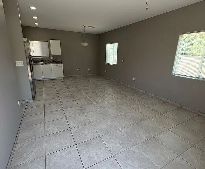 4013 E 22nd St #1 — Photo 3