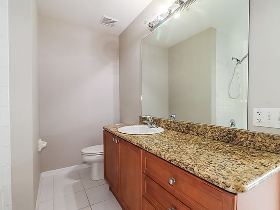 4th image of 635 Michigan Blvd Unit 100